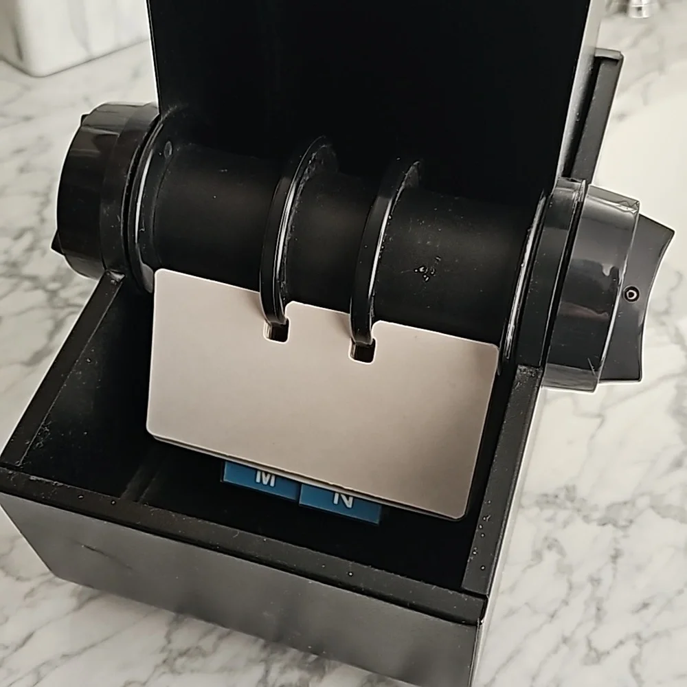Rolladex - Picture 2 of 5